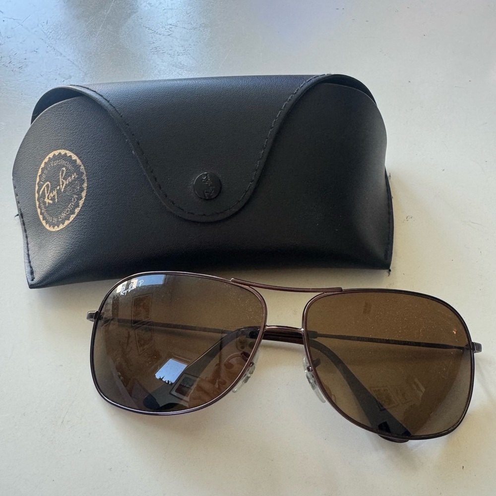 Ray-Ban Dark Brown Aviator Sunglasses with Case